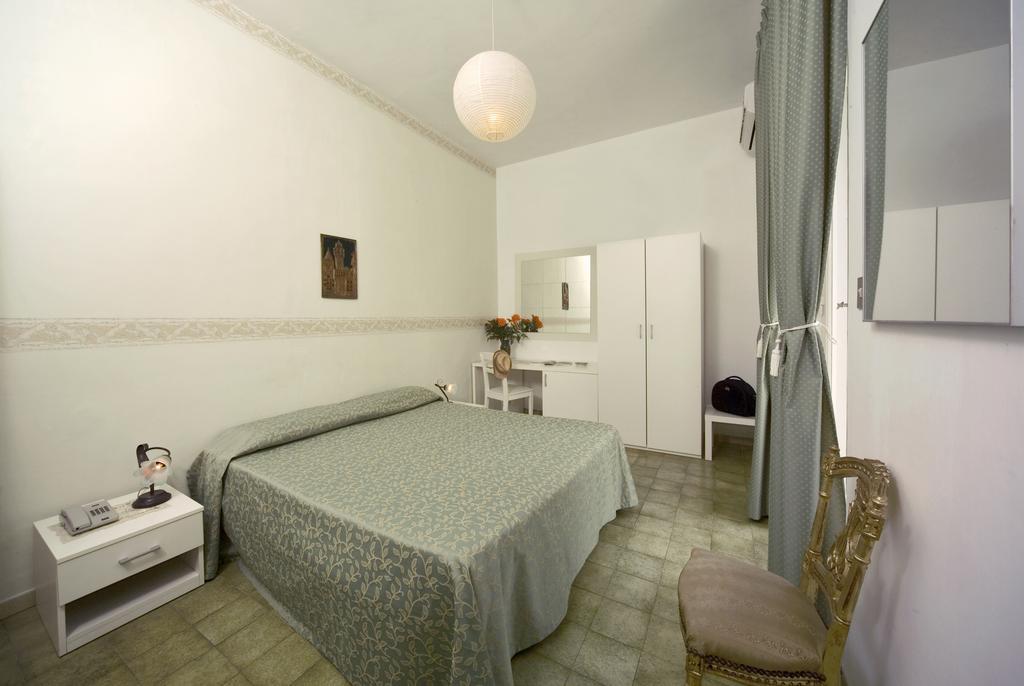 Villa Diana - Beach & Rooms Ischia Dış mekan fotoğraf