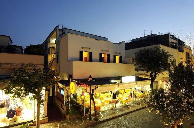 Villa Diana - Beach & Rooms Ischia Dış mekan fotoğraf