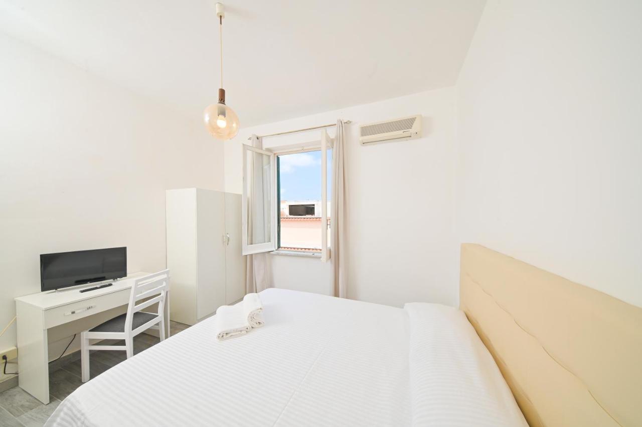 Villa Diana - Beach & Rooms Ischia Dış mekan fotoğraf