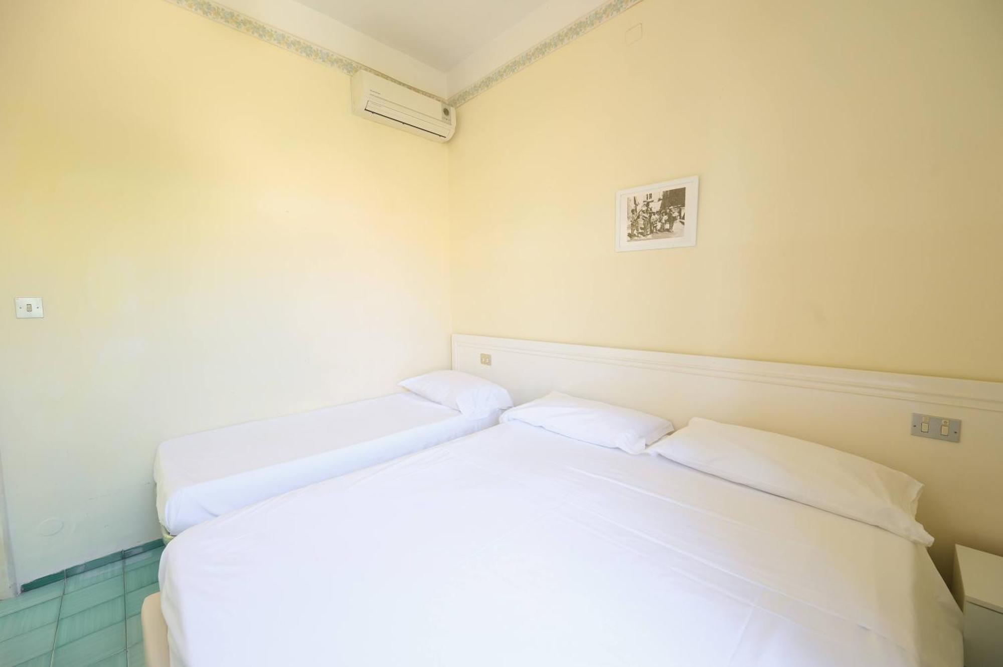 Villa Diana - Beach & Rooms Ischia Dış mekan fotoğraf