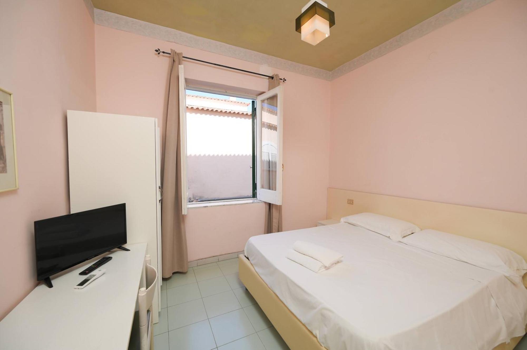 Villa Diana - Beach & Rooms Ischia Dış mekan fotoğraf