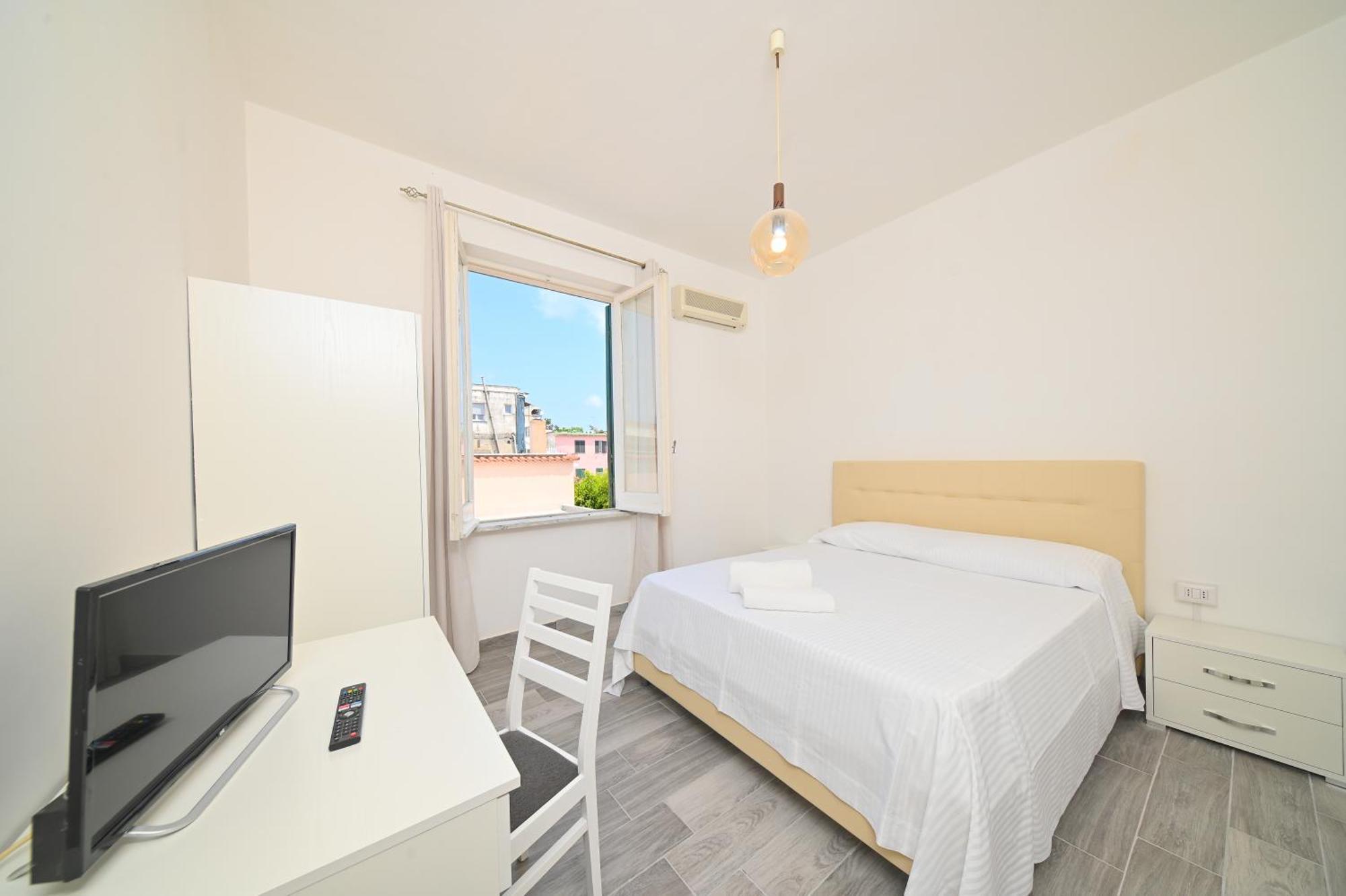 Villa Diana - Beach & Rooms Ischia Dış mekan fotoğraf